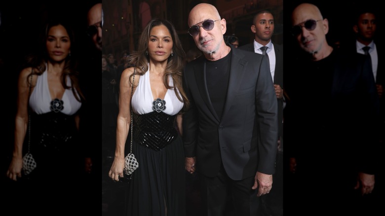 Lauren Sánchez och Jeff Bezos deltar i Chanel Womenswear-visningen vår/sommar 2026 som en del av Paris Fashion Week den 6 oktober 2025 i Paris, Frankrike (2025)
