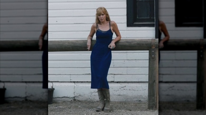 Beth Dutton pratar med Rip i ett avsnitt av Yellowstone