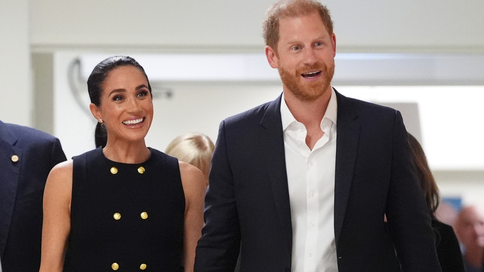Meghan Markles outfits på Australienresan känns kungligt out of touch (och föråldrade)
