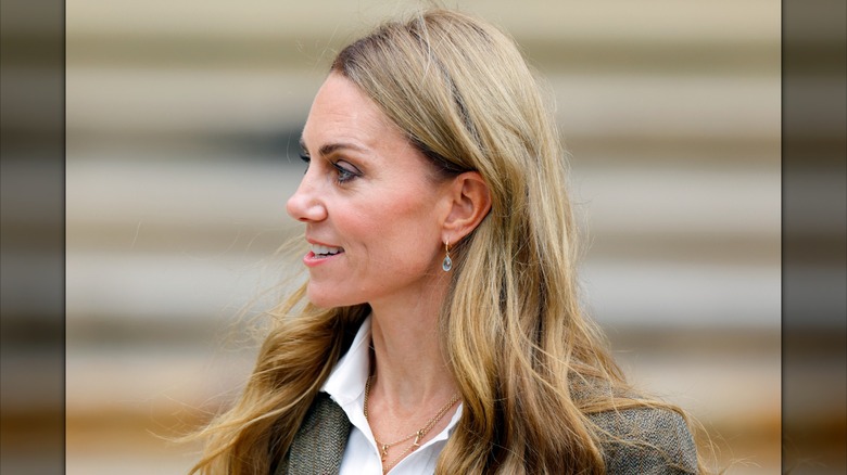 Catherine, prinsessan av Wales anländer för ett besök på Natural History Museums nyrenoverade trädgårdar
