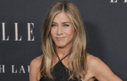 Kändisar över 40 som ångrar sina unga garvdagar