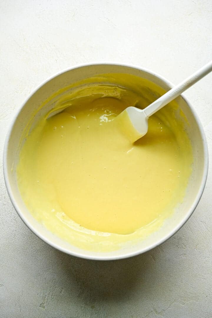 Atlantic beach paj ostmassa fyllning i en skål.