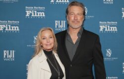 Varför det långvariga paret Bo Derek och John Corbett äntligen knöt knuten 2020