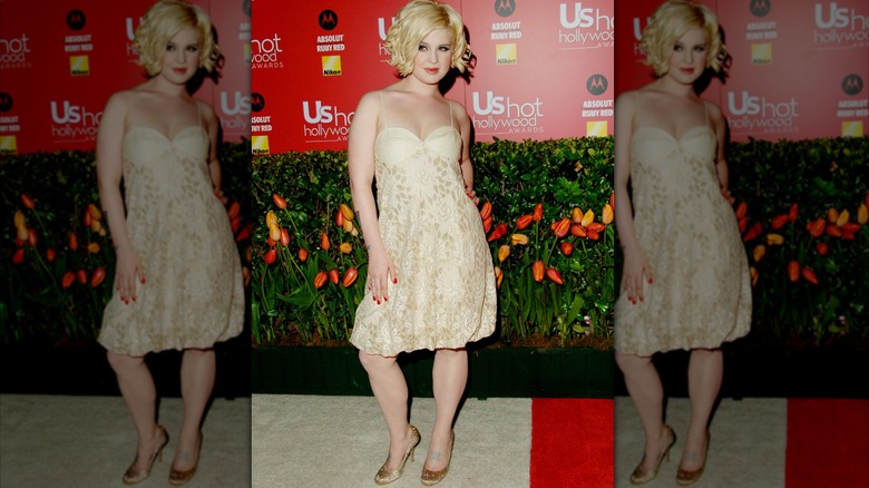 Kelly Osbourne under 2006 US Weekly Hot Hollywood Awards - Ankomst till Republic Restaurant & Lounge i Los Angeles, Kalifornien