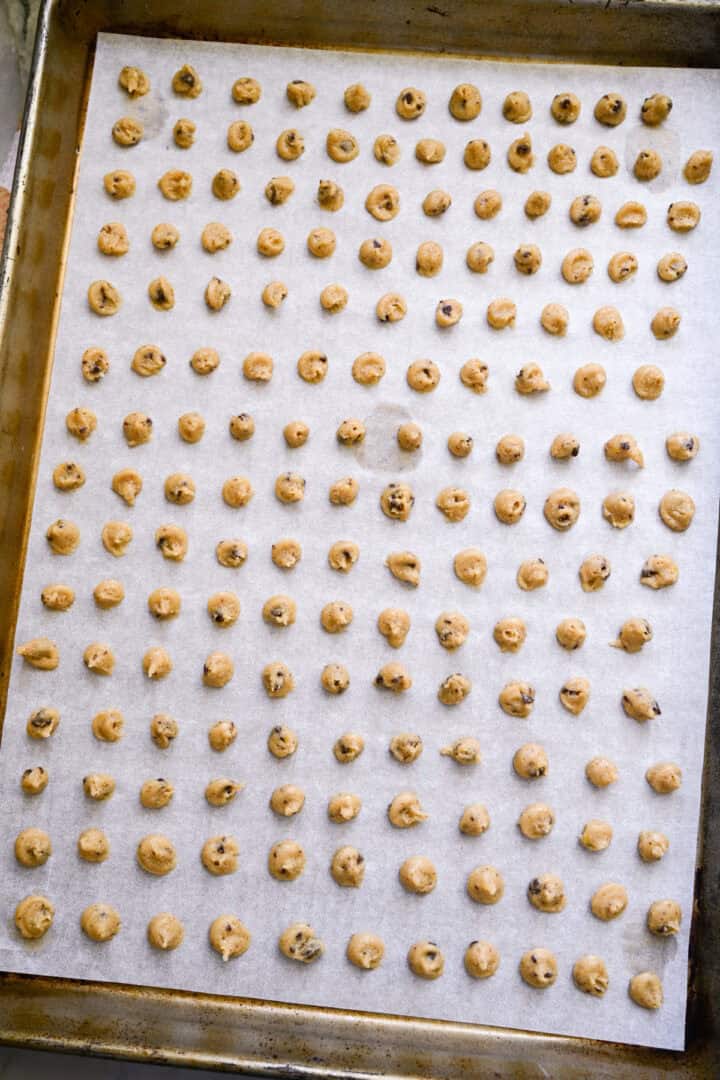 Cookie crisp flingor innan bakning.