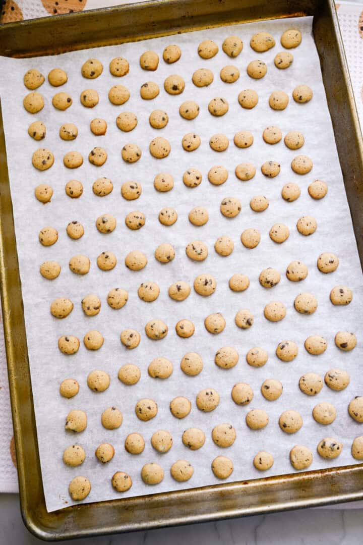 Cookie crisp flingor efter gräddning.