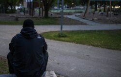 Gänglandkrig som dödar dussintals åskådare, rapporterar svensk polis