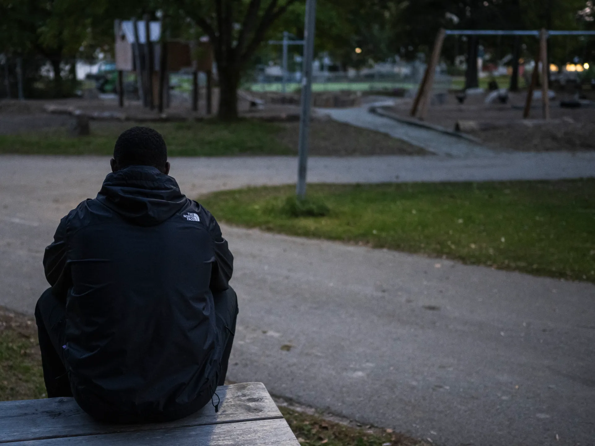 Gänglandkrig som dödar dussintals åskådare, rapporterar svensk polis