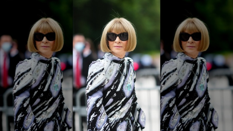 Anna Wintour med blont hår med solglasögon