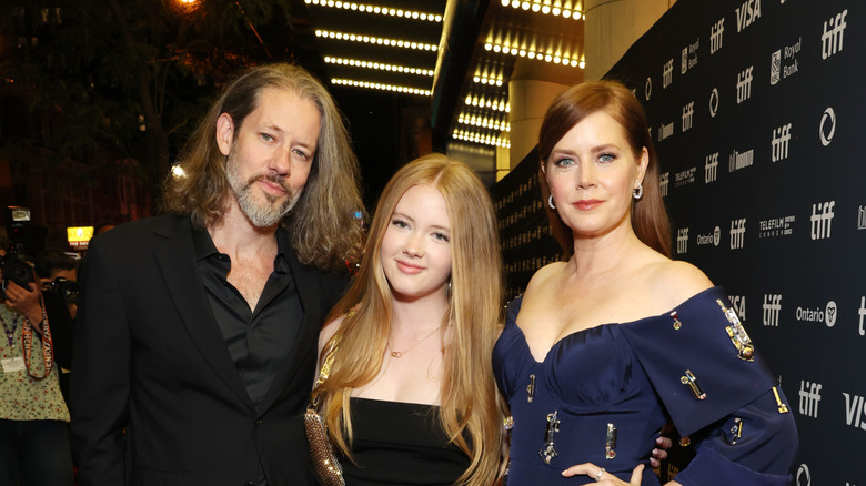 Darren Le Gallo och Amy Adams med Aviana