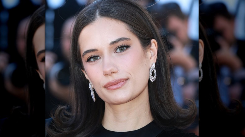 Ella Bleu Travolta på filmfestivalen i Cannes 2026.