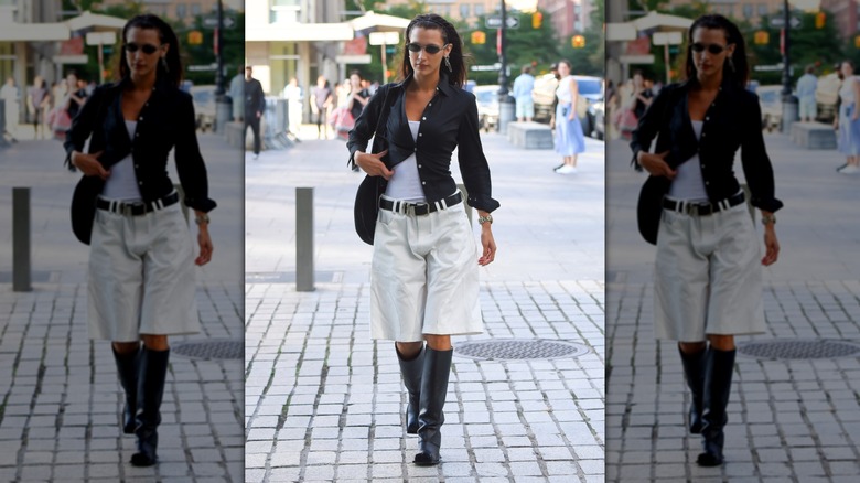 Bella Hadid ute i NYC under modeveckan 2022.