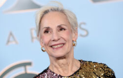 Laurie Metcalfs Tony Awards-klänning 2026 blev bedövad men hennes gråa hårförvandling stal showen