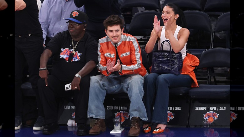 Timothee Chalamet och Kylie Jenner klappar