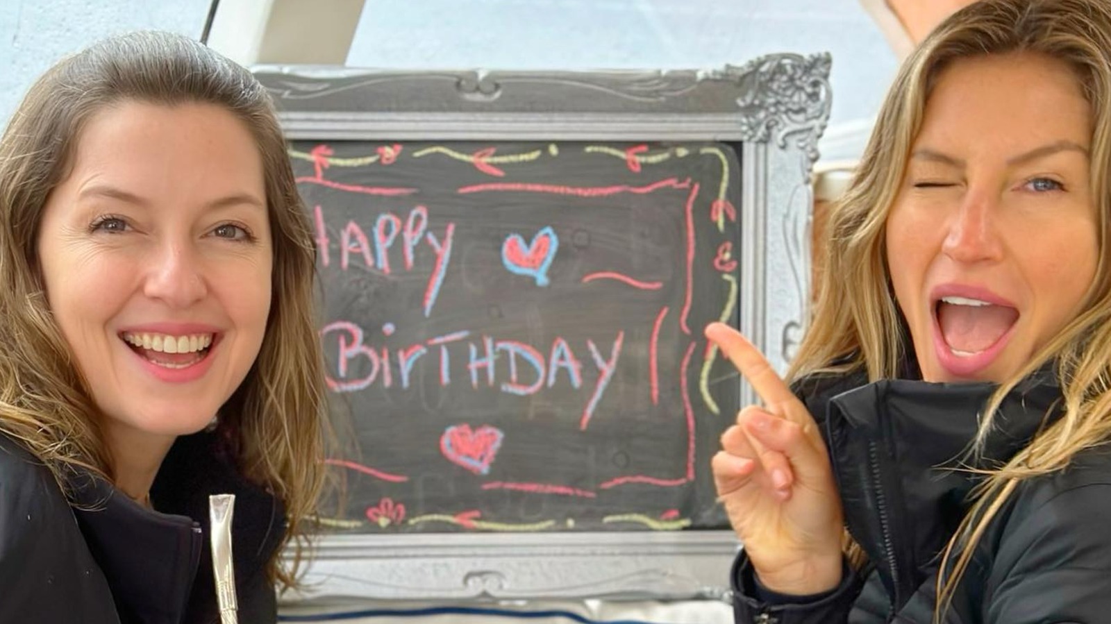 Söta bilder på Gisele Bündchen och hennes tvillingsyster Patricia