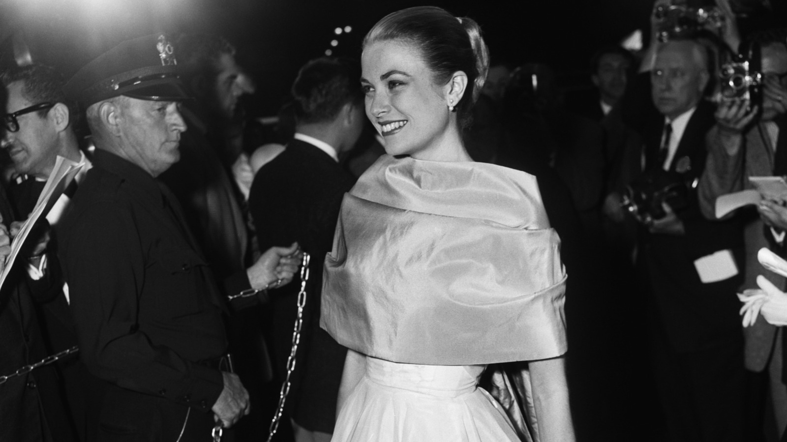 De bäst klädda ögonblicken från Old Hollywood's Awards Show Heyday