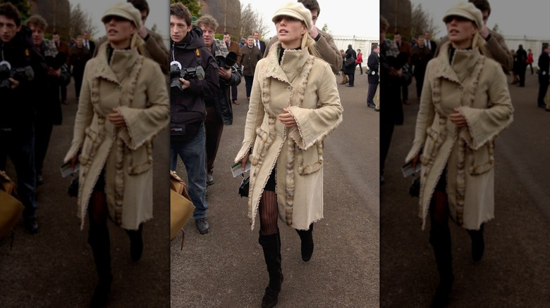 Zara Tindall på dag två på Annual National Hunt Festival 2005.