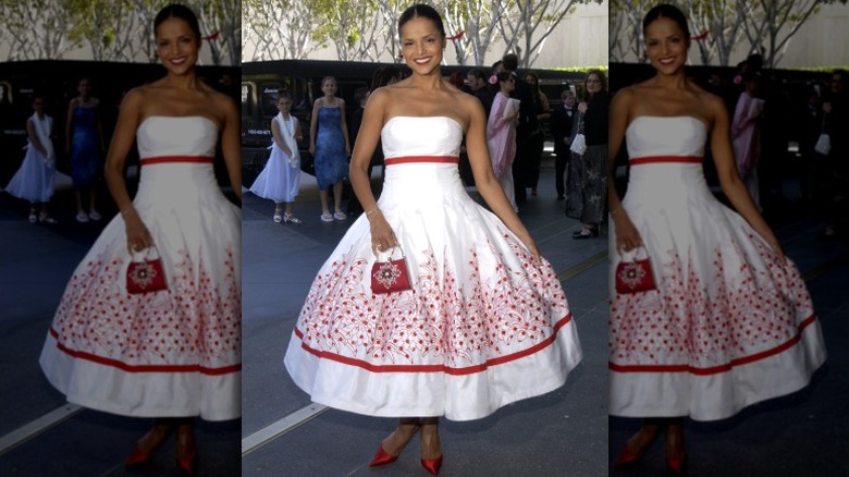 Victoria Rowell kommer till 2003 års Daytime Emmy Awards