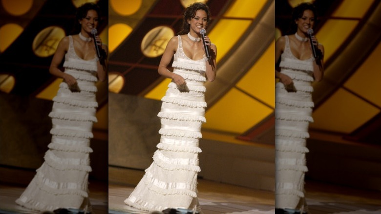 Eva La Rue på scen vid Daytime Emmy Awards
