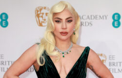 Lady Gagas signaturblonda lås ser ännu bättre ut än hennes naturliga hårfärg