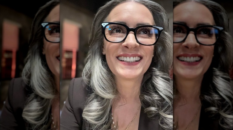 En selfie från Paget Brewster.