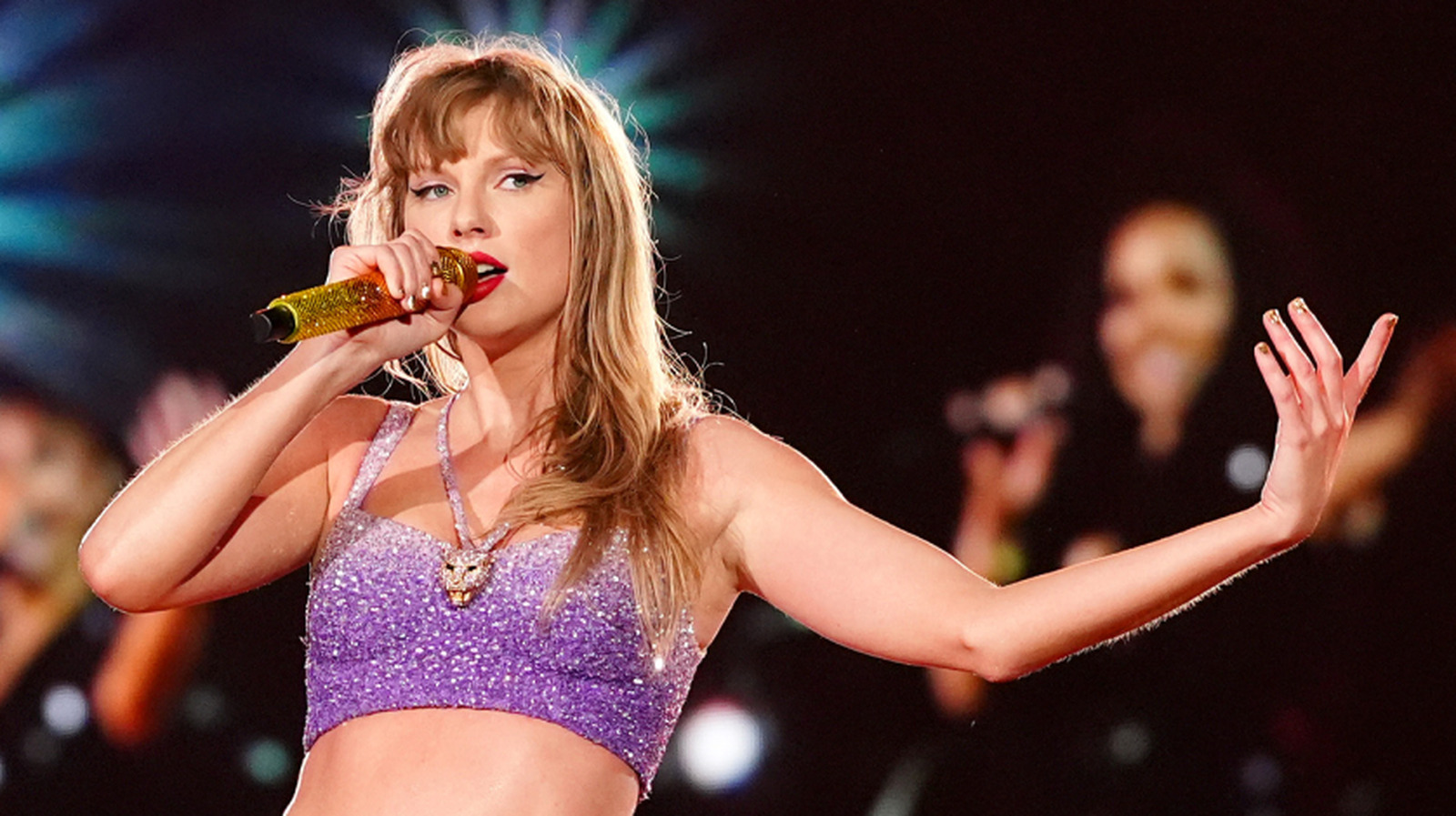 Taylor Swift var på väg i nästan 2 år under Eras Tour och det tog hårt på hennes hälsa