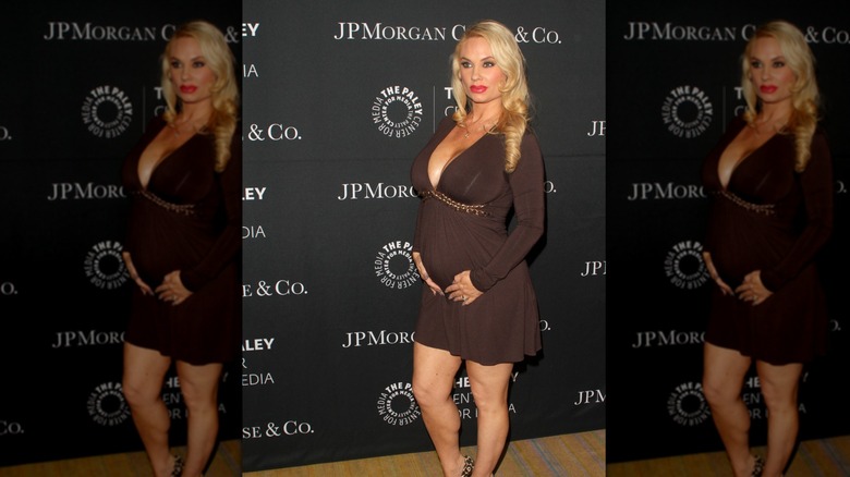 Coco Austin vaggar sin babybula