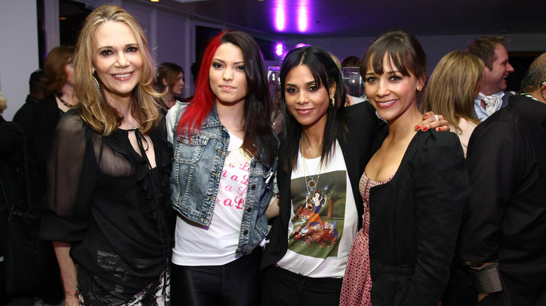 Peggy Lipton, Maxine Ashley, Kidada Jones och Rashida Jones vid Disney-lanseringen 2011