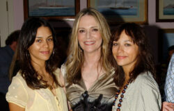 6 söta bilder av Mod Squad-stjärnan Peggy Lipton med döttrarna Kidada och Rashida Jones