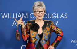 Dagens citat av Rita Moreno: ”Det är genom konsten som vi kommer att segra och vi kommer…”