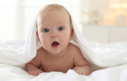 De mest populära 80-talsinspirerade babynamnen 2026 (hittills)