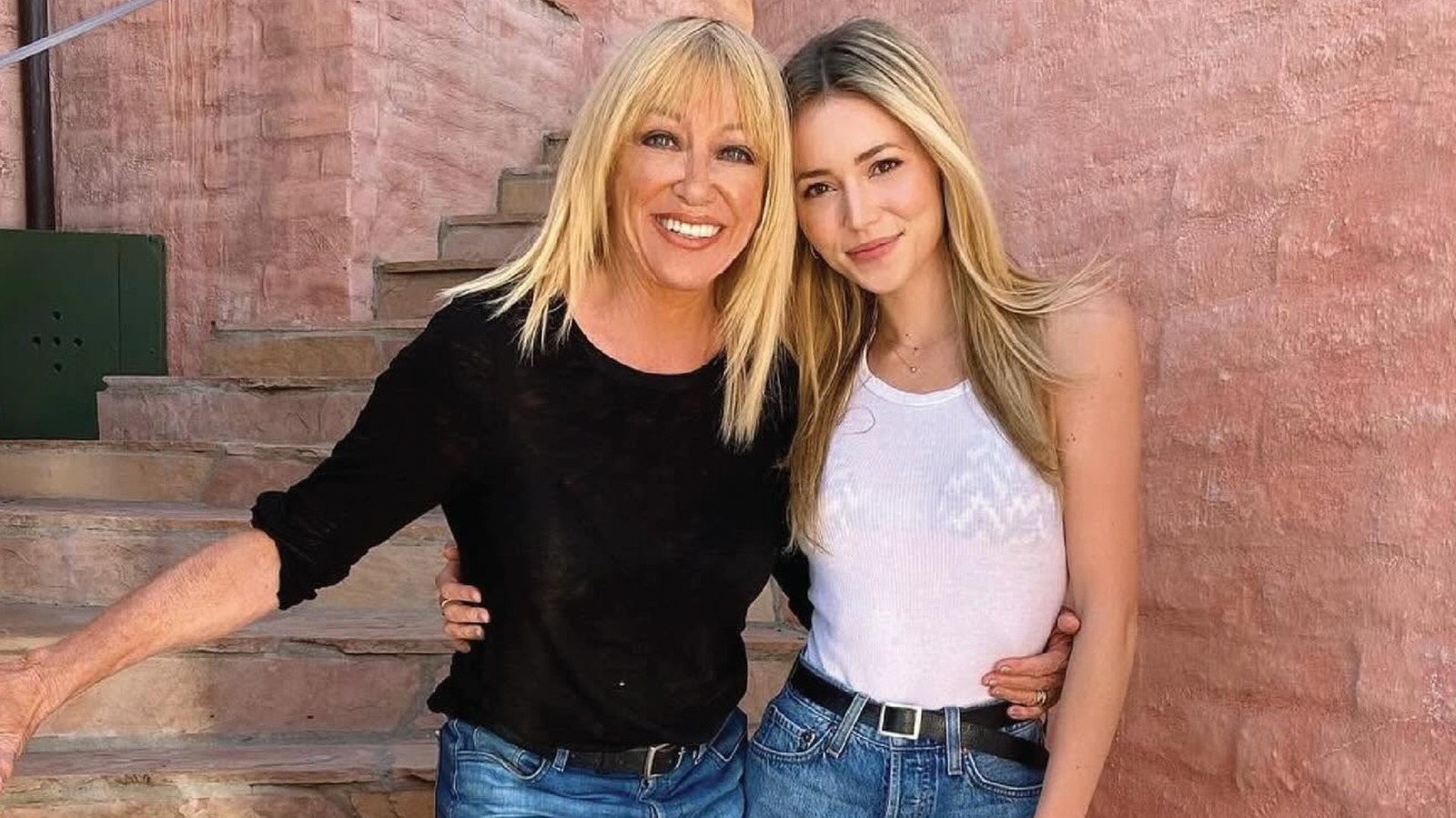 Three's Company Star Suzanne Somers barnbarn Camelia är helt fantastisk