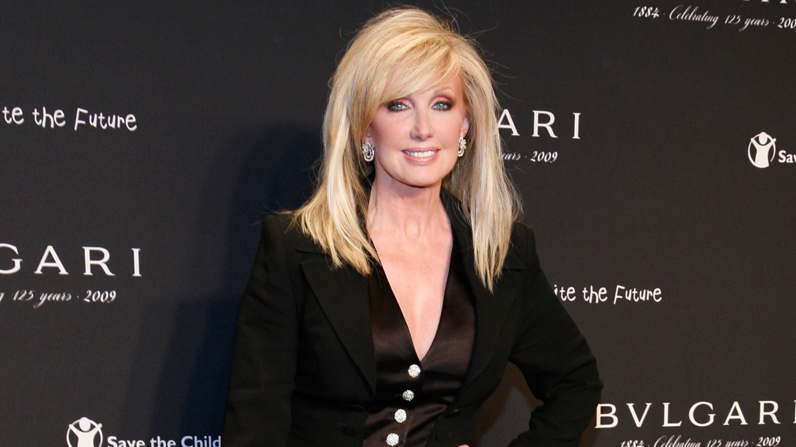 8 bilder på Morgan Fairchilds voluminösa smällar som får dig att sträcka dig efter saxen