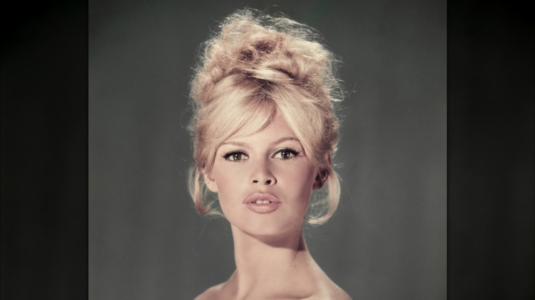 Brigitte Bardot med en updo
