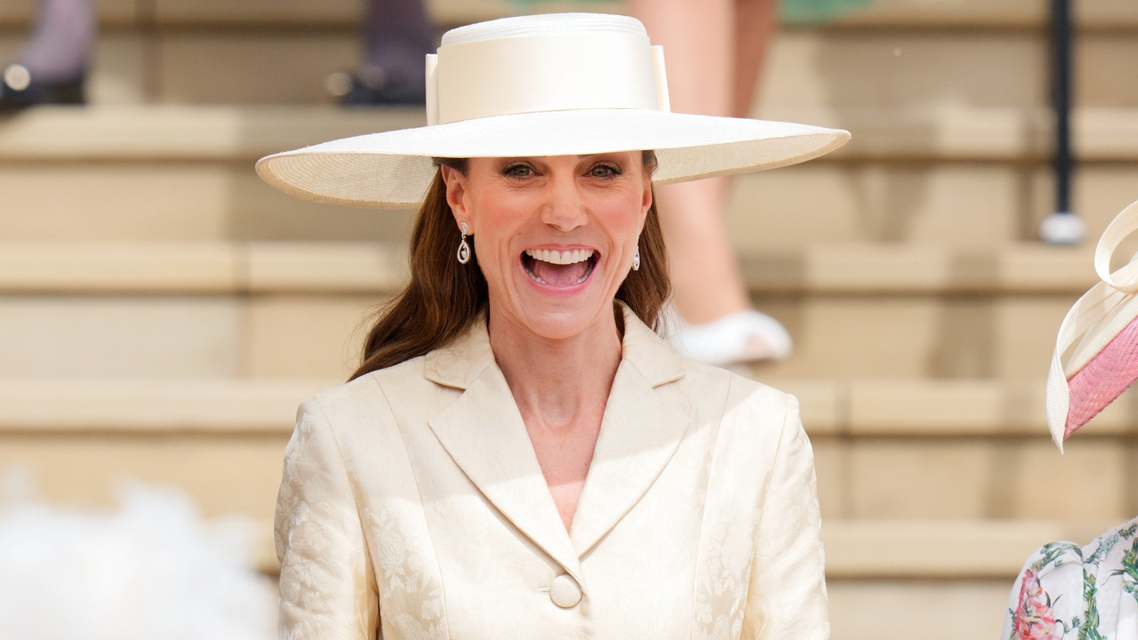 Den kungliga stilregeln om att bära hattar som Kate Middleton nästan alltid följer