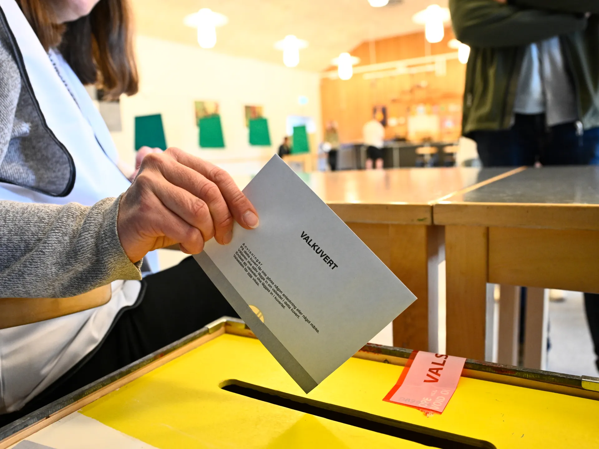 Omröstning pågår i Sverigeval som kunde se extremhögern i regeringen