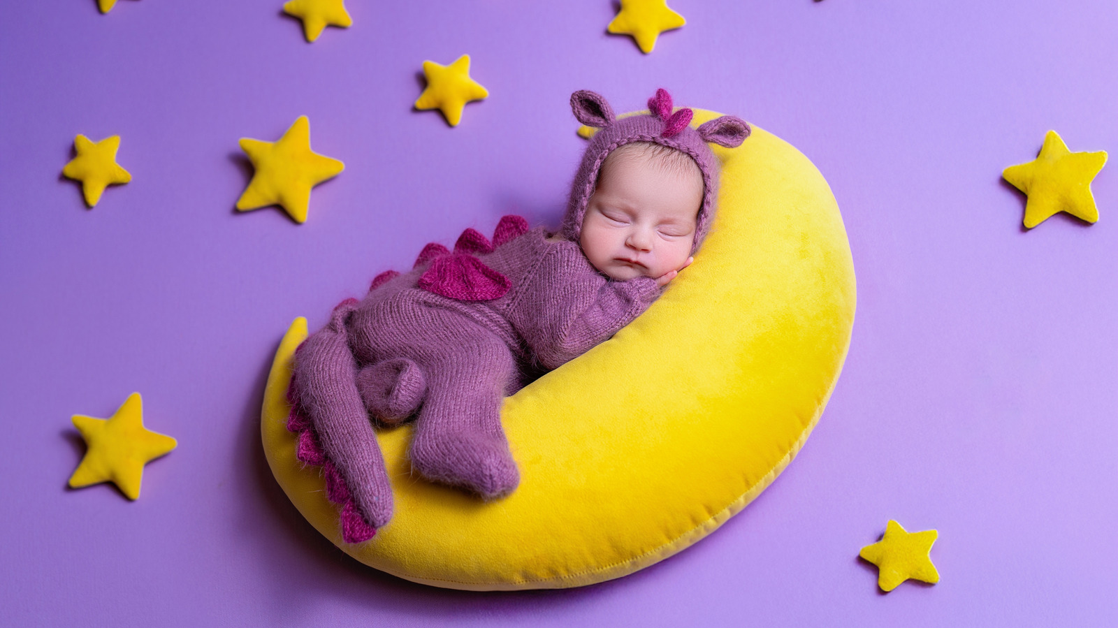 Babynamn inspirerade av romantasyböcker för föräldrar som är ivrig läsare