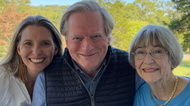 Charlotte Stewart på bild med sin kollega 