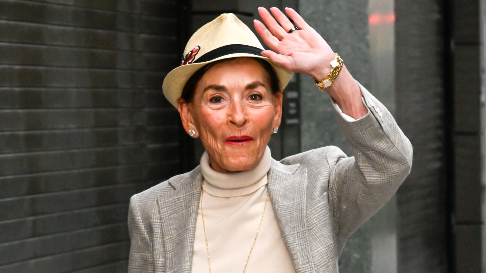 Utanför rättssalen är Judge Judy Low-Key A High-Fashion Queen