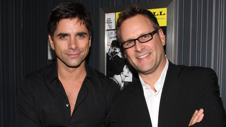 John Stamos och Dave Coulier poserar