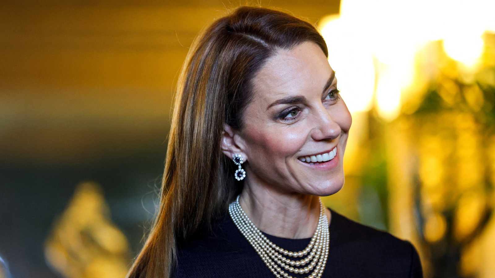 Sällsynta gånger som Kate Middleton slängde bort sina karaktäristiska lockar och omfamnade raka hår