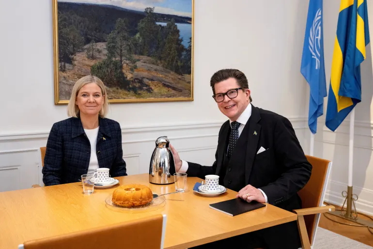 Riksdagens talman Andreas Norlen träffar socialdemokraternas partiledare Magdalena Andersson för samtal när processen att föreslå en ny statsminister inleds i Stockholm, Sverige den 18 september 2026. TT Nyhetsbyrå/Christine Olsson via REUTERS UPPMÄRKSAMHET REDAKTÖRER - DEN HÄR BILDEN TILLHANDAHÅLLS AV EN TREDJE PART. SVERIGE UT. INGEN KOMMERSIELL ELLER REDAKTIONELL FÖRSÄLJNING I SVERIGE. INGEN ÅTERFÖRSÄLJNING. INGA ARKIV.