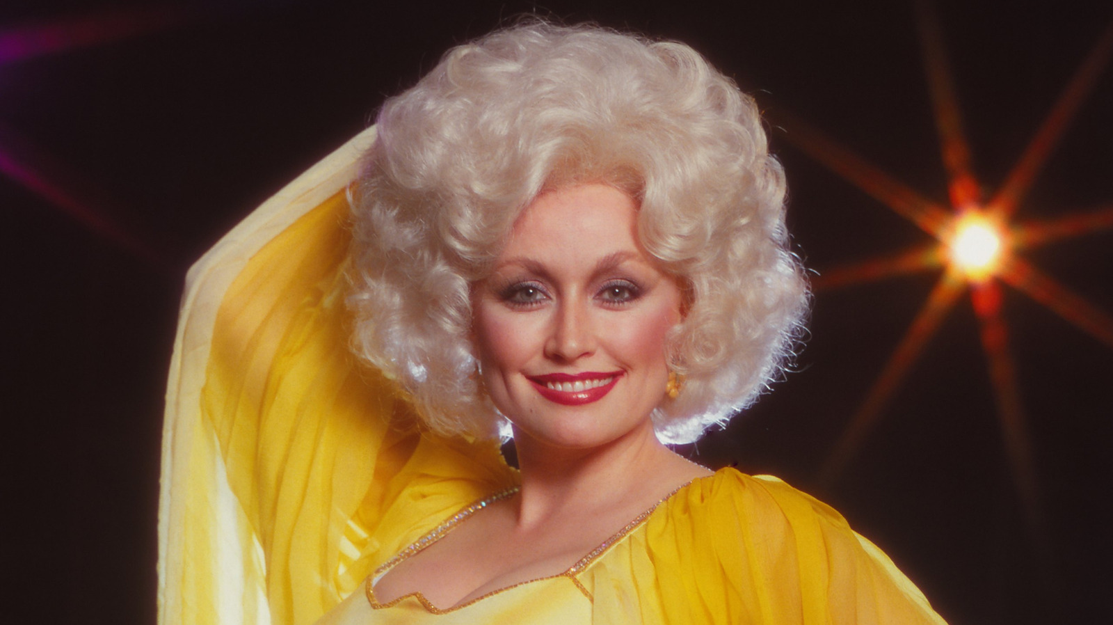 De bästa gamla skönhetstipsen från Dolly Parton, Joan Crawford och fler Hollywood-ikoner