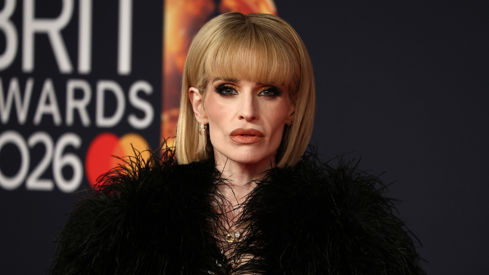 Kelly Osbourne är inte ensam: 4 kändisar som blev verkliga om sorg som påverkar deras vikt