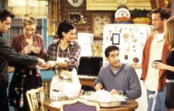 Retro babynamn från 90-talet inspirerade av klassiska sitcom-vänner