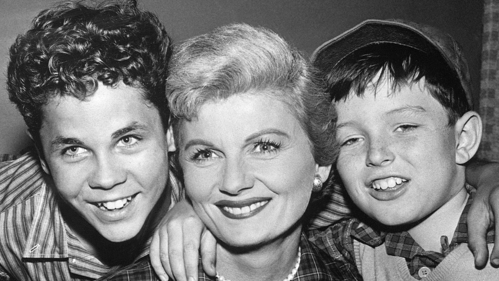 Hur Jerry Mathers blev den sista överlevande medlemmen av Lämna det till Beavers Cleaver-familj