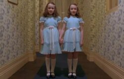 Tvillingarna från The Shining är alla vuxna — så här ser de ut idag